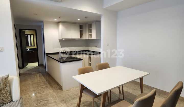 Dijual Apartment 2 BR Furnish View Pool Siap Huni di Branz BSD Tangerang Dijual Apartment 2 BR Furnish View Pool Siap Huni di Branz BSD Tangerang