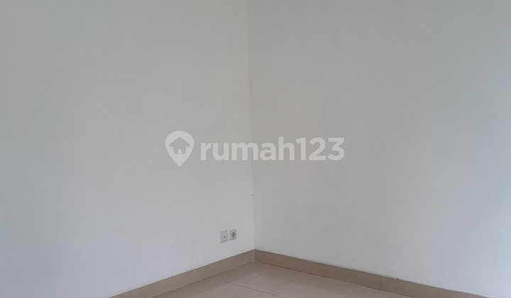 For Rent 2-Story Semi-Furnished House in BSD Puspitaloka 2