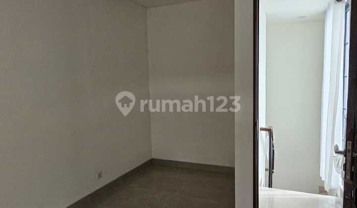 For Rent New Semi-Furnished House in Citra Garden Bintaro 2