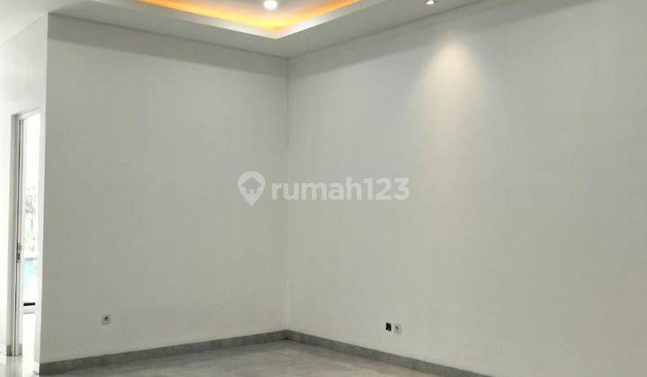 Rumah Bagus Semi Furnish Siap Huni di Alam Sutera 1