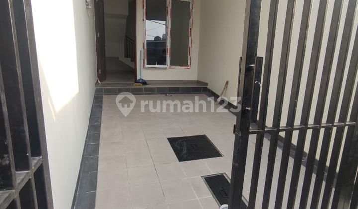 Rumah Baru 3 Lantai Duri Kepa Tidak Banjir bisa KPR Siap Huni 2