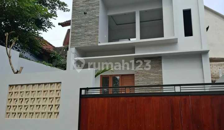 Rumah Brand New 2 Lantai di Ayani Utara Denpasar Utara Lokasi Strategis Siap Huni | Prpd305