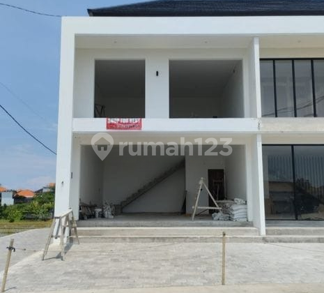 New 2-Story Shop House in Strategic Location in Canggu | Prpc82