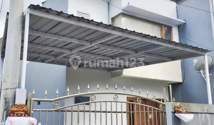Dijual Rumah Minimalis Dua Lantai Tiga Kamar Tidur Dekat Mall Living World Kesiman Denpasar | Prpd342
