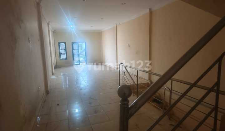 3-Storey Shop House for Sale or Rent on Jalan Suli, Strategic Location | Prpd323 2