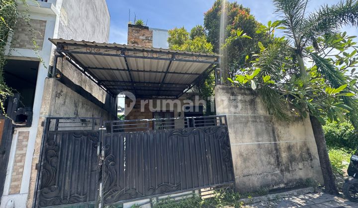 Rumah 3 Lantai dengan Rooftop di Gunung Agung Denpasar Barat Siap Huni Akses Mobil | Prpd378