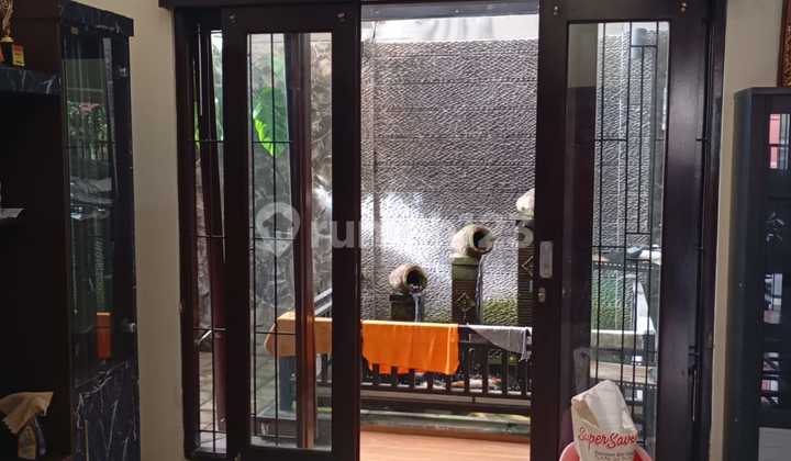 Dikontrakkan Rumah Dua Lantai Siap Huni Akses Jalan Lebar di Tukad Citarum Denpasar | Prpd355 2