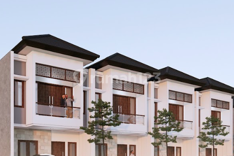 Modern Minimalist Townhouse 10 Minutes to Mall Level 21 | PRPD147