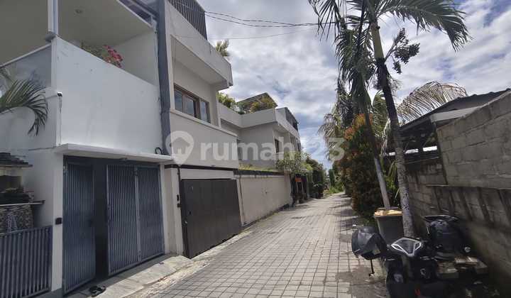 Modern View Villa, Ready-to-Live-in Rice Field View in Kerobokan Kelod | Prpb88