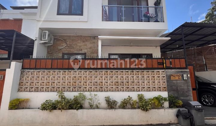 Semi-Furnished Ready-to-Occupy House in Taman Griya - Comfortable Layout & Strategic Location 7 Minutes to Nusa Dua Toll Road | PRPJ154