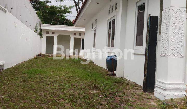 Rumah Modern Cantik, Halaman Luas. Taman Kenari Nusantara, Cluster Mataram. Cibubur 2