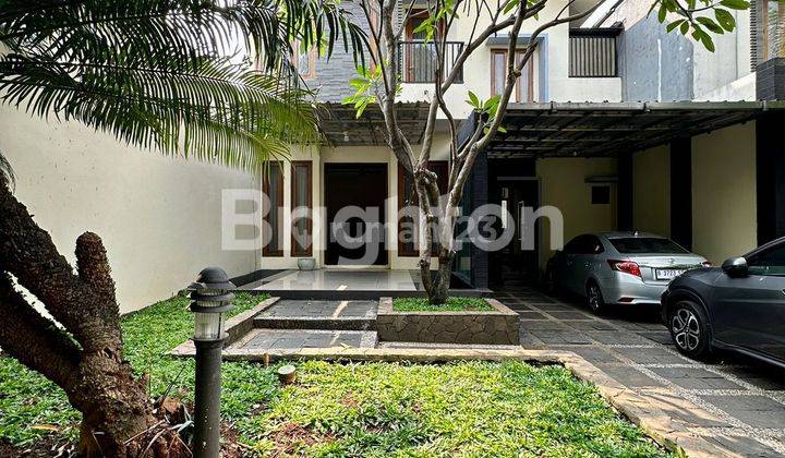 MEWAH, SWIMMING POOL, DALAM CLUSTER RUMAH 2 LANTAI DIJUAL DI ANTASARI 1