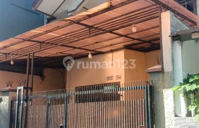 Affordable House on Empang Bahagia Street, Grogol, West Jakarta Affordable House on Empang Bahagia Street, Grogol, West Jakarta