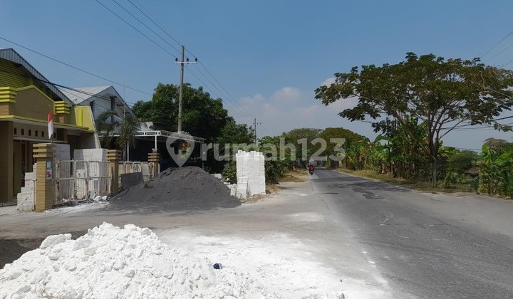 Shop House, 1 Floor, Raya Dinoyo Near Lamongan 2