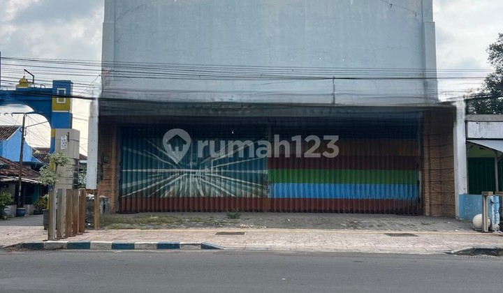 RAYA RA BASUNI SK3976 WAREHOUSE AUCTION SALE NEAR MOJOKERTO TOLL EXIT