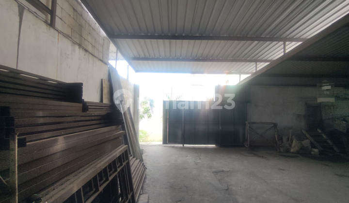 Warehouse Jeruk Wage Street Taman Sidoarjo Near Unimas District Warehouse Jeruk Wage Street Taman Sidoarjo Near Unimas District