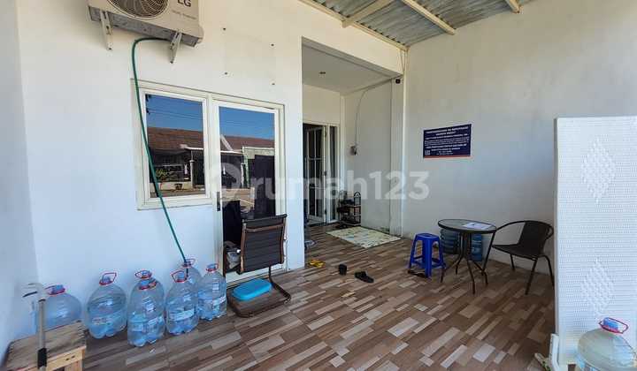 For Sale Via Auction 1.5-Story House in Swan Housing Complex, Menganti Mas Hulaan, Gresik 2