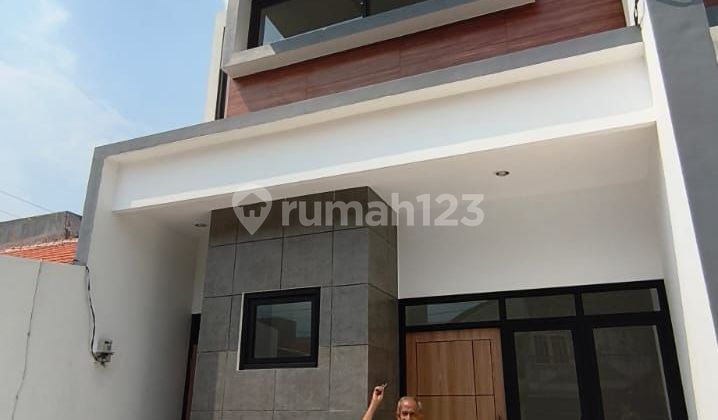 Dijual Rumah 2 Lt Bagus Tenggilis Mejoyo Surabaya