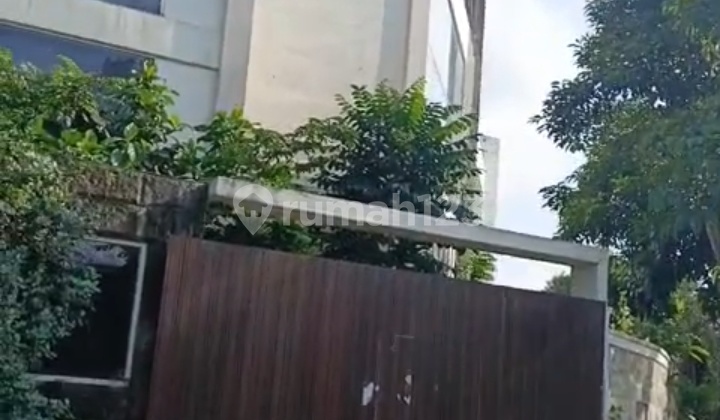 Dijual Via Lelang Rumah 2Lt Hookperum Taman Puspa Raya Citraland Surabaya 2