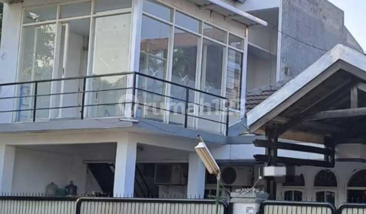 Quick Sale 2-Story House in Darmo Harapan Surabaya