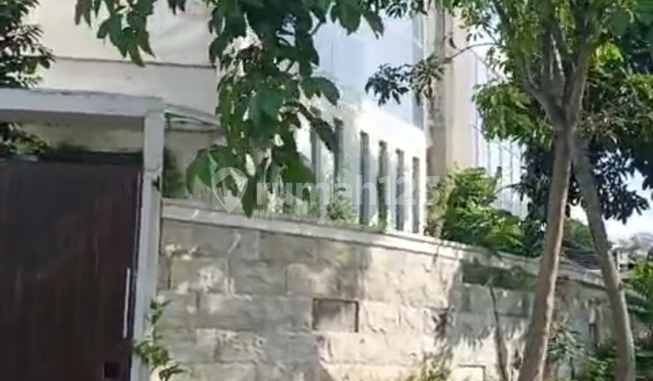 Dijual Via Lelang Rumah 2Lt Hookperum Taman Puspa Raya Citraland Surabaya