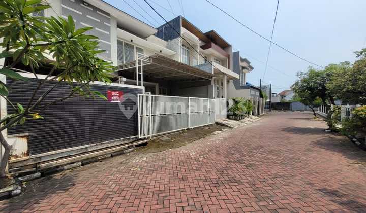For Sale Via Auction 2-Story House in Taman Panjangjiwo Housing Estate Surabaya 2