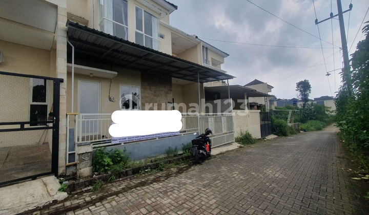 Dijual Via Lelang Rumah 2Lt di Perum Cordoba Batu Malang Dijual Via Lelang Rumah 2Lt di Perum Cordoba Batu Malang