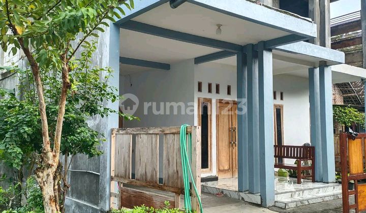 For Sale 2-Story New House, Still Lived In, Finished In Sooko Mojokerto