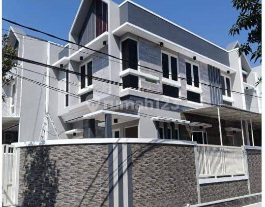 Rumah Hock Model Scandinavian Daerah Tenggilis Siap Huni 1