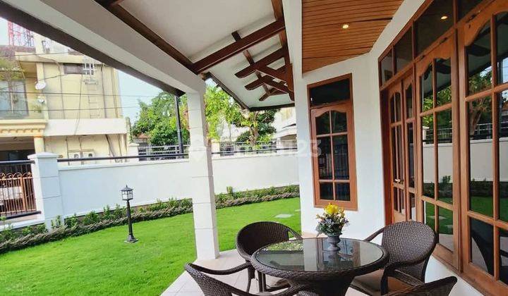 Dijual Rumah 2 Lantai Ada Kolam Renang Dekat Dengan Pakuwon Mall 1