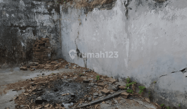 Dijual Cepat Rumah Hitung Tanah Simpang Darmo 2