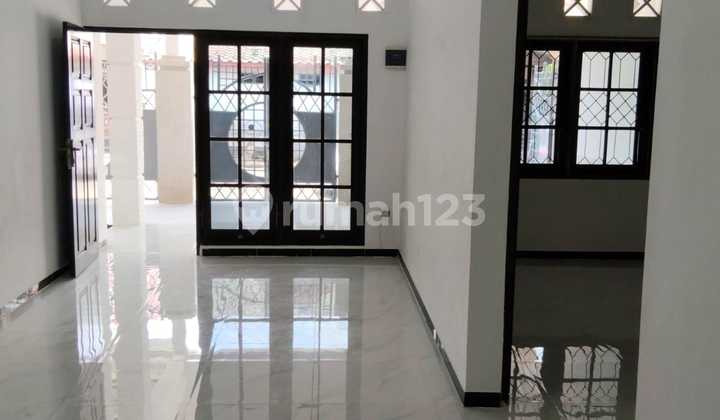 For Quick Sale: Ready-to-Occupy House in Pondok Mutiarasidoarjo For Quick Sale: Ready-to-Occupy House in Pondok Mutiarasidoarjo