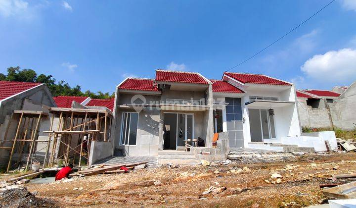 Smarthome Di Kawasan Perumahan Sleman Barat View Pedesaan 1
