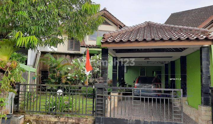 Rumah Mewah 2 Lantai di Shangrilla Garden Sekupang, Lokasi Strategis Dan Nyaman 1