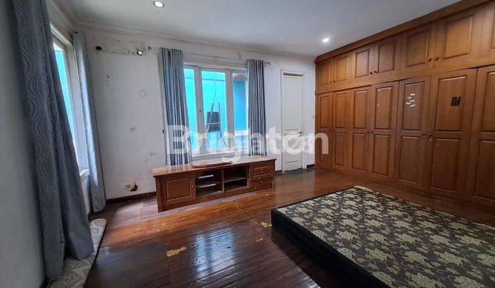 Rumah cantik full furniture di sewakan lokasi perumahan 2