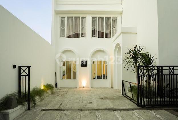 Turun Harga Villa Modern 3 Kamar Tidur di Prime Area Canggu , Hanya 25 Meter Dari Jl Raya