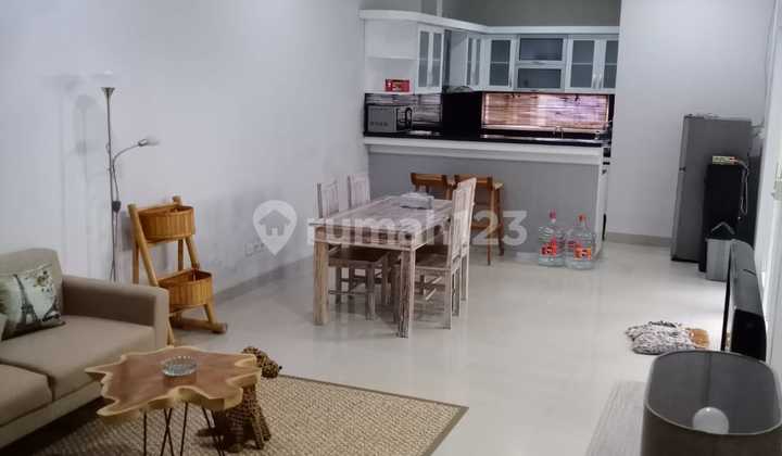 For Rent 3 Bedroom Villa in Padang Linjong, Canggu - Strategic Location Near Cafes & Pererenan Beach