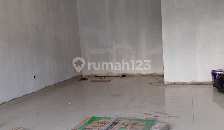 New Shop House in Umalas - Strategic Location Near Canggu & Seminyak, Ideal for Business 2