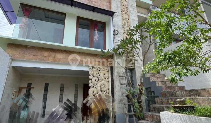 Rumah 3 Lantai Di Jalan Andakasa Denpasar Barat - Strategis, Luas, Dan Siap Huni Rumah 3 Lantai Di Jalan Andakasa Denpasar Barat - Strategis, Luas, Dan Siap Huni