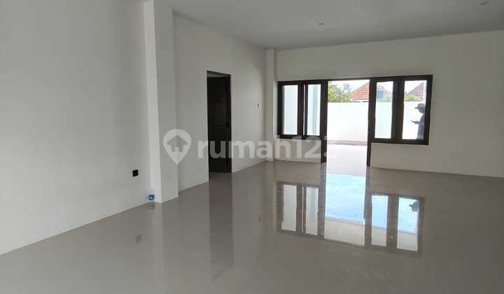 Rumah Modern Elegan Di Taman Mumbul, Nusa Dua – Strategis & Nyaman 2