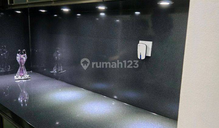 Rumah Mewah 3 Lantai Full Stainless Steel Anti Karat Siap Huni 1
