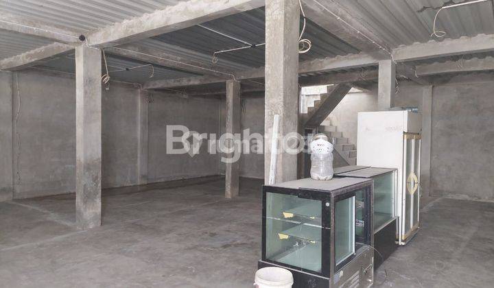 Ruko Gandeng 3 Strategis Parkir Luas 2