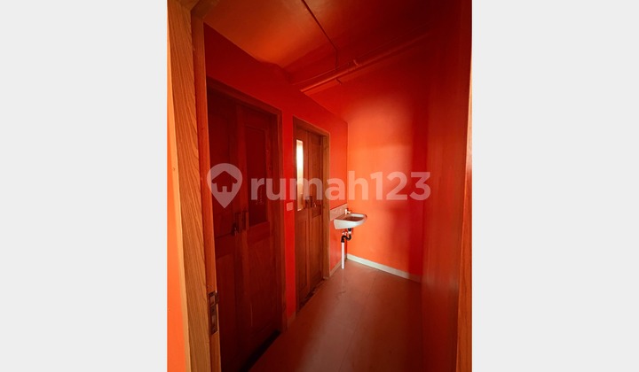 Commercial Space In Batu Bolong, Just Walking Distance To The Beach