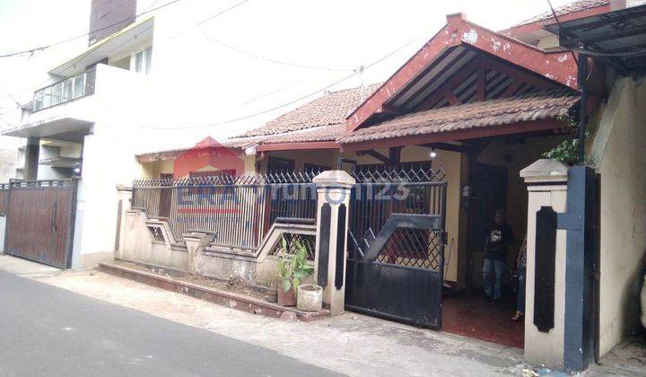 Rumah Luas Ditengah Kota Malang Area Klojen Semi Furnished 1