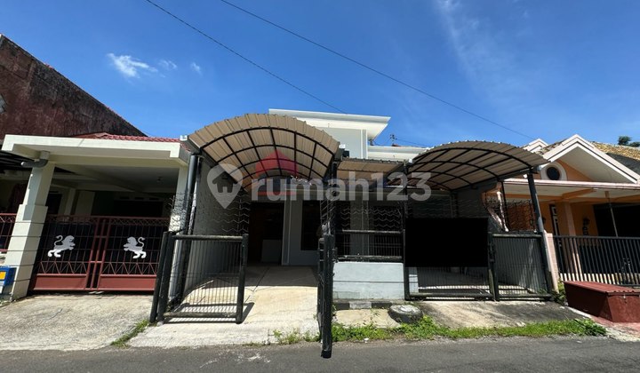 Rumah 2 Lantai Disulfat Lokasi Tengah Kota Malang  1