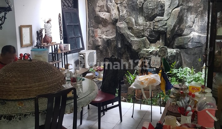 House on Jalan Kesehatan, Bintaro, South Jakarta 2