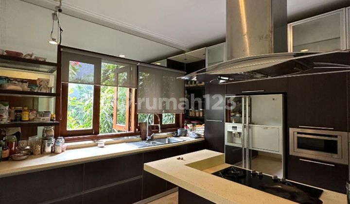 Rumah 3 Lantai Dalam Town House di Lebak Bulus 2
