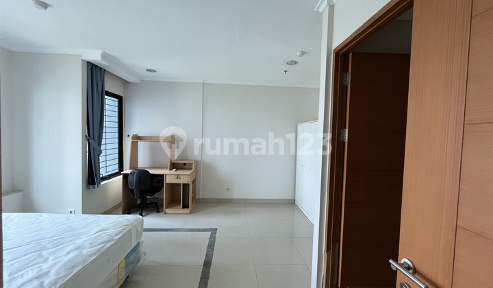 Hampton Park Tower C Apartment 2