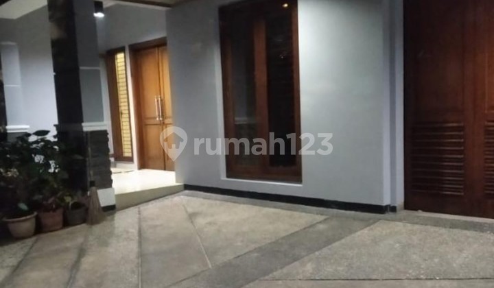 2-Story House in Central Cempaka Putih 2