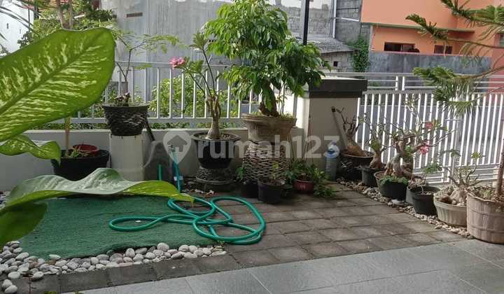 Rumah Lantai 2 Dengan Lingungan Tenang Jalan Paving Di Kori Nuansa Jimbaran Area Taman Griya Jimbaran 2